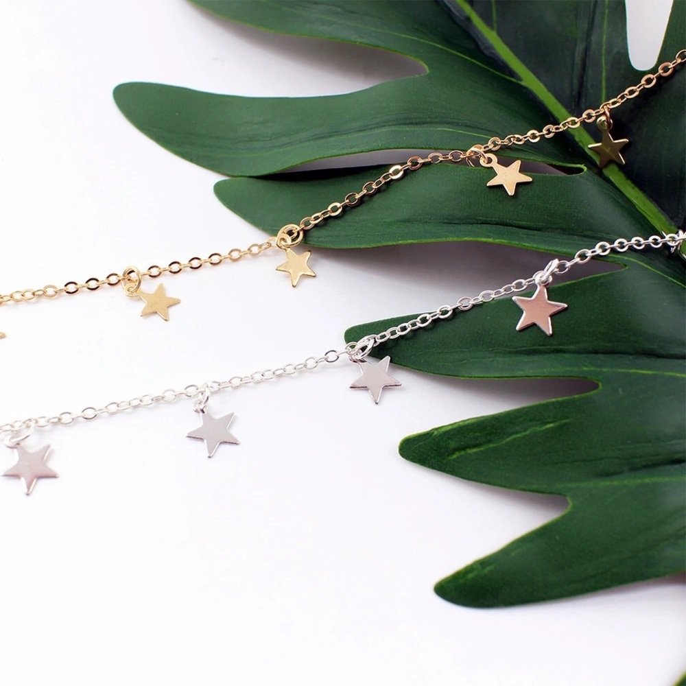 BNIB Gold Star Necklace ⭐️ - Picture 3 of 5